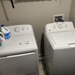FOR SALE: Washer & Dryer Set – Works Perfect! 