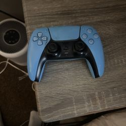 Blue Ps5 controller Good Condition