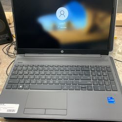 Hp Laptop (838546-1)