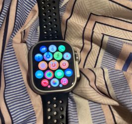 Apple Watch Ultra 2( black titanium)