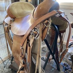 Western saddle