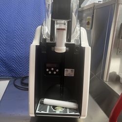 Elmeco QK1 Quickream 1 Gallon Self-Serve Soft Serve Ice Cream