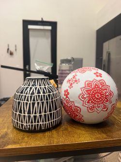 Sale-Set of 2 Decorative Ceramic Vases-$15 Pickup Special
