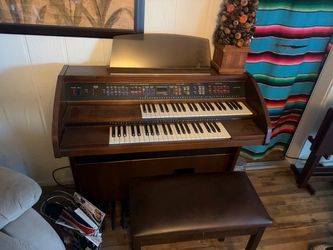 Electronic Organ