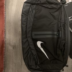 Nike  34L Speed Shoulder Duffel Bag
