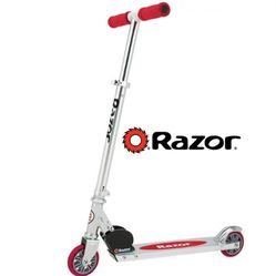 Brand New Razor Scooter 🛴 / Black  Promotion 3 Razor Scooter $ 60