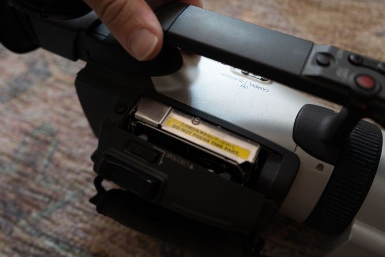 Canon GL2 *Needs Repair