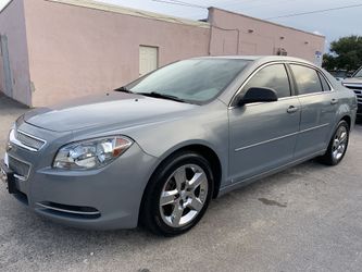 CHEVY MALIBU $3900 LIKE NEW