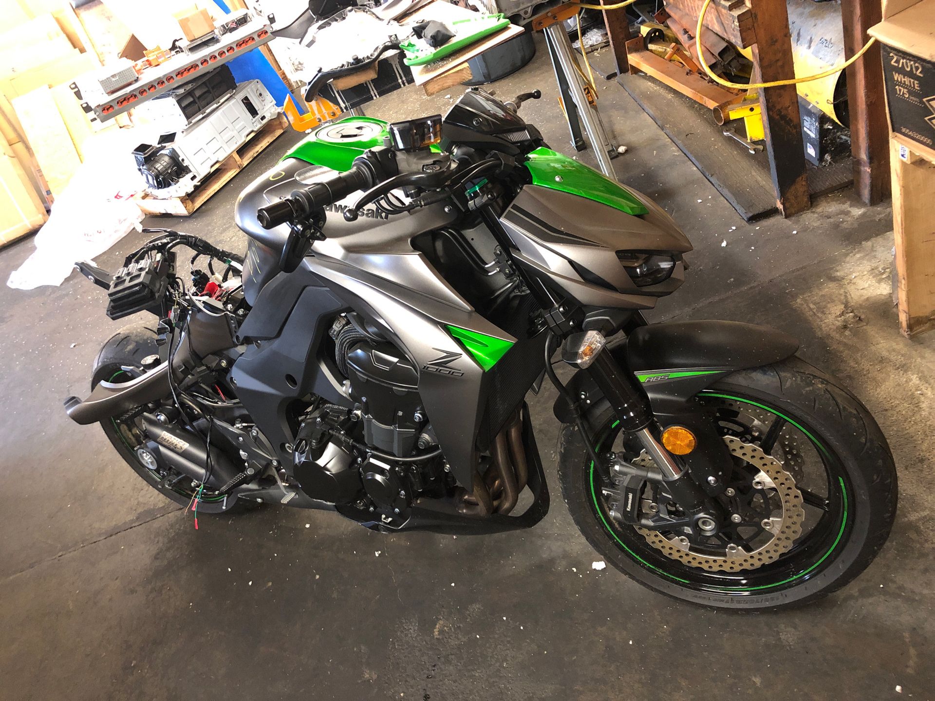 2016 Kawasaki ZR1000 $4000 o.b.o.