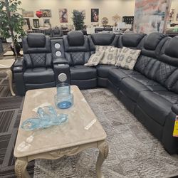 SECTIONAL 