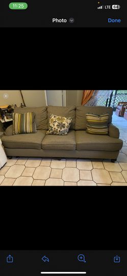 Couch With Foot Rest Included 