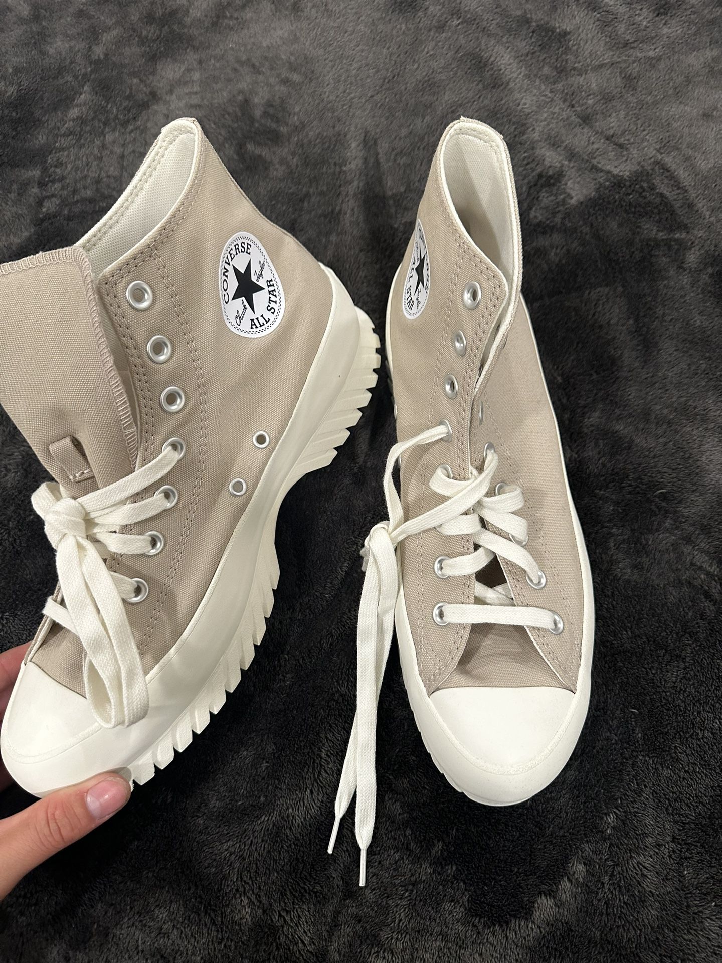 Men’s Platform Converse Size 9.5