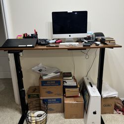 Comfortable and Healthy Working: Gently Used Standing Desk for Sale!