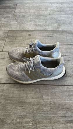 Adidas ultra boost size 9 (men)