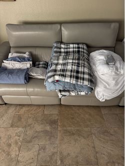 Twin XL Dorm Bedding Set – Tommy Hilfiger – Complete College Setup
