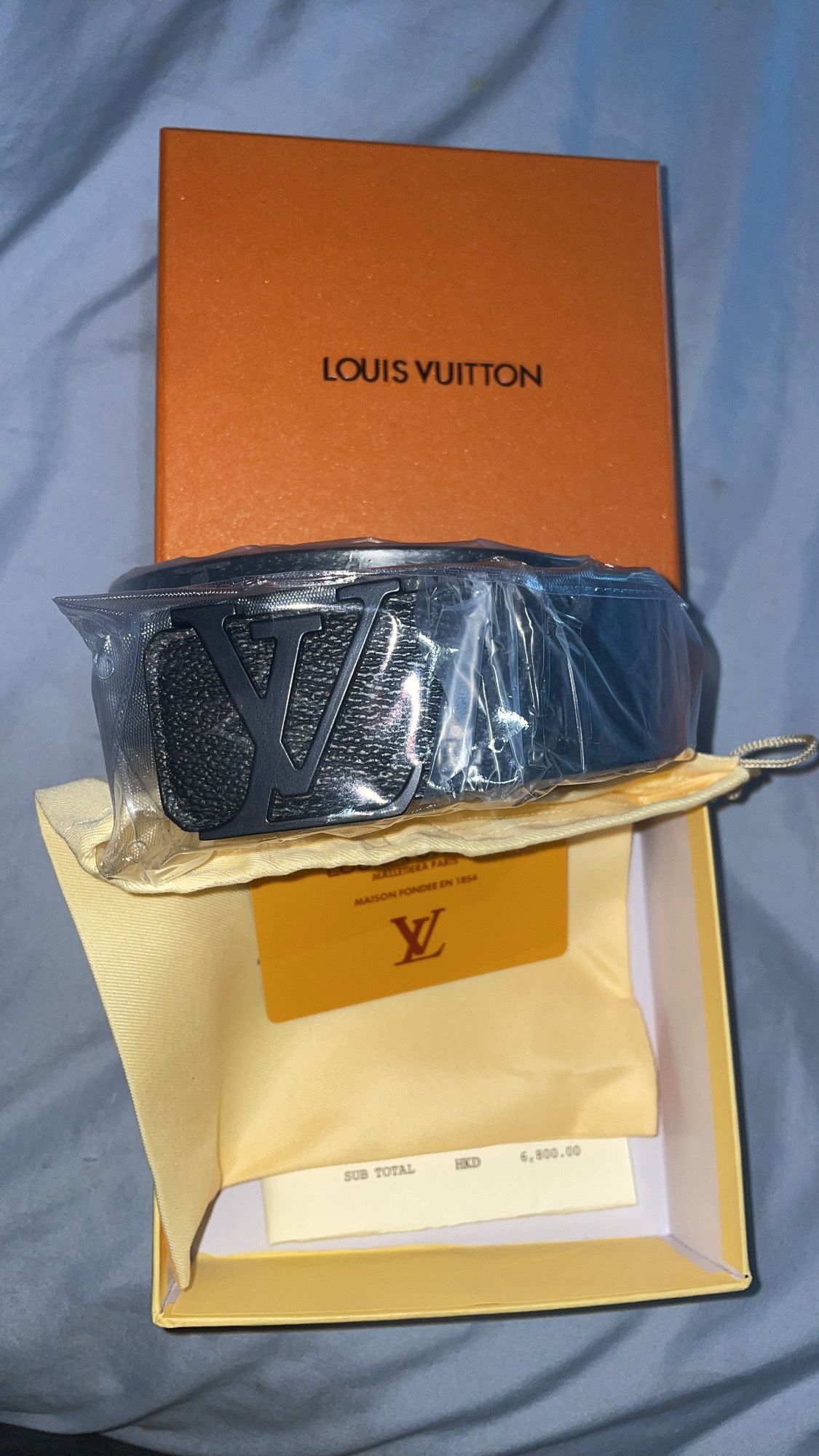 Louis Vuitton Belt Black Flower Pattern