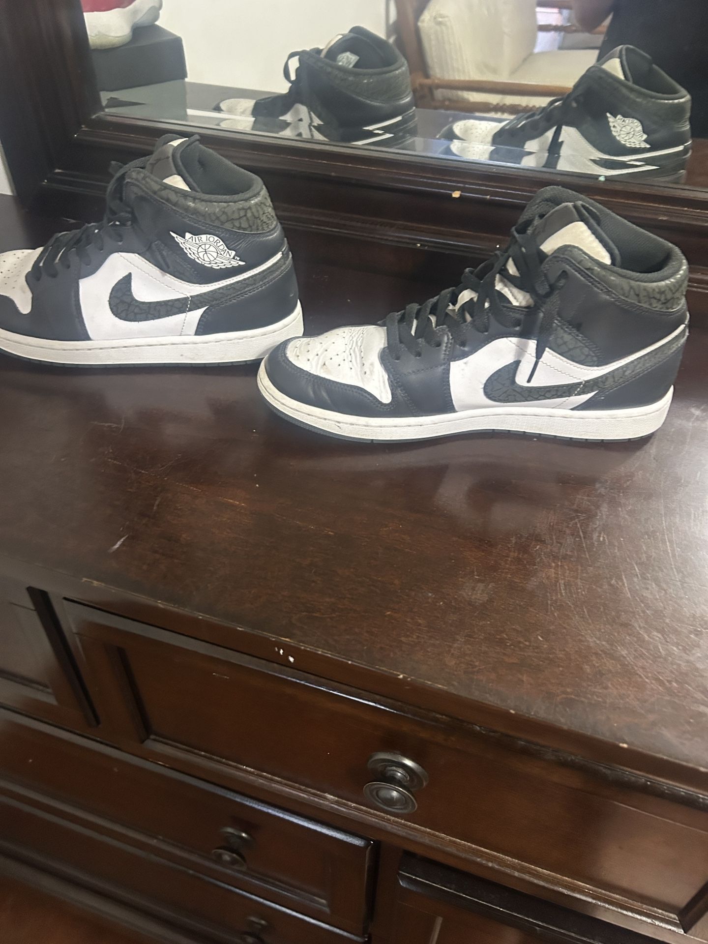 Jordan 1 Used Not That Much Just Don’t Need Anymore.