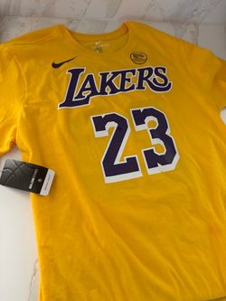 Nike Los Angeles Lakers LeBron James T-shirt (New, Men’s)