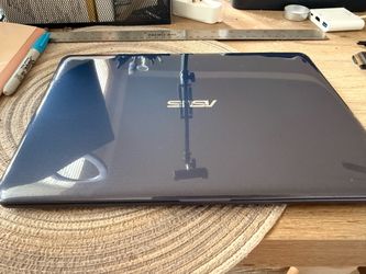Mini laptop Asus 2020