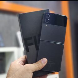 Samsung Galaxy Z Flip 4