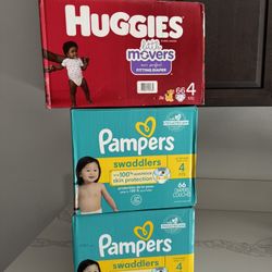 Huggies/Pampers Diapers size 4 