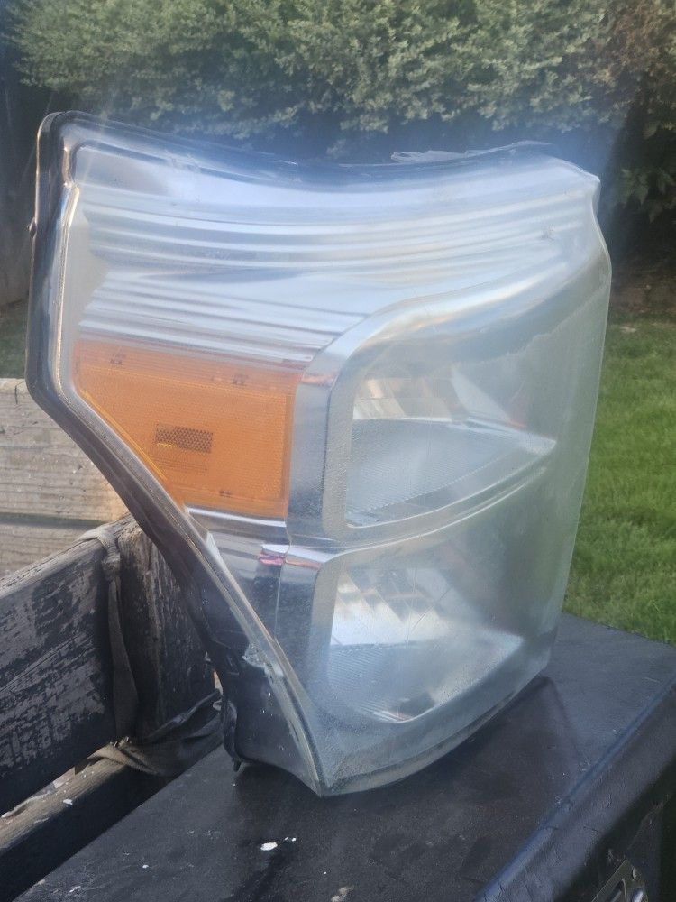 2011 Thru 2016 F250 Passenger Side Headlit