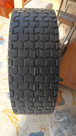 Lawn mower tires