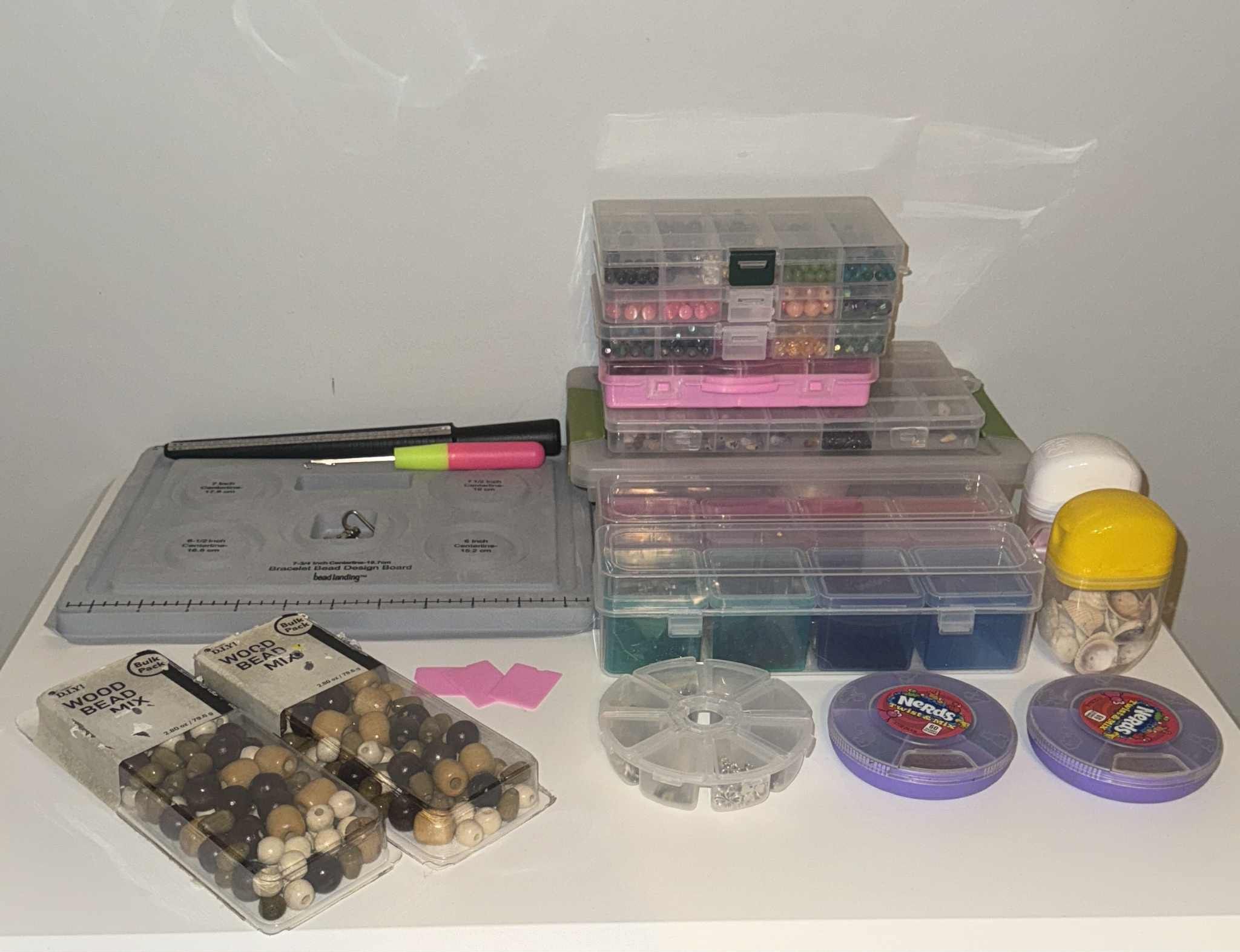 Assorted beads set make necklaces, earrings & bracelets