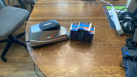 Swingline Optima 70 Electric Stapler