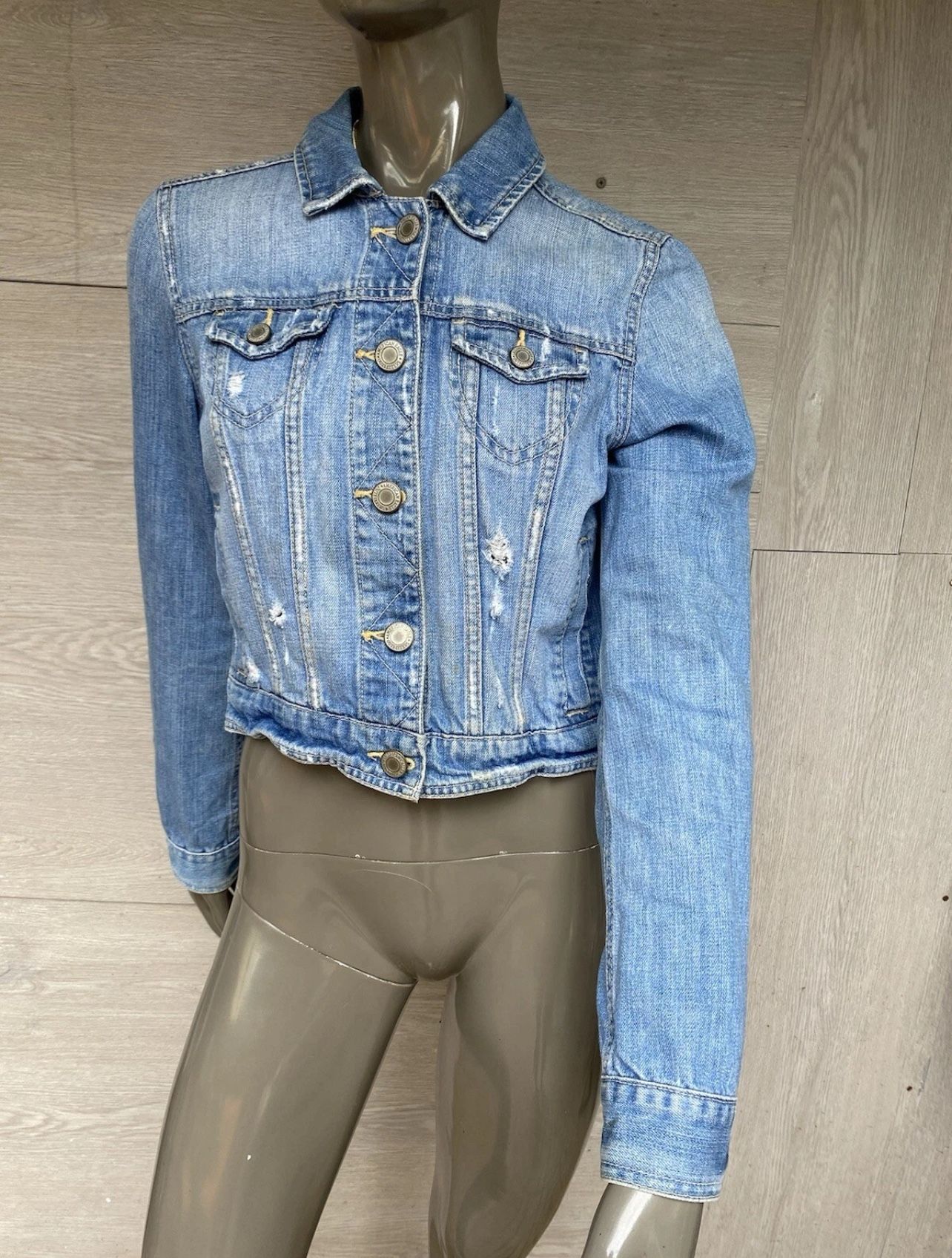 American Eagle Outfitters Women's Medium Sized Blue Denim Distressed Jacket