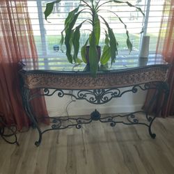 Console/entry Table