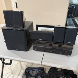 Yamaha YHT-4930UBL 5.1-Channel