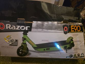 RAZOR E90 ELECTRIC MOTOR SCOOTER