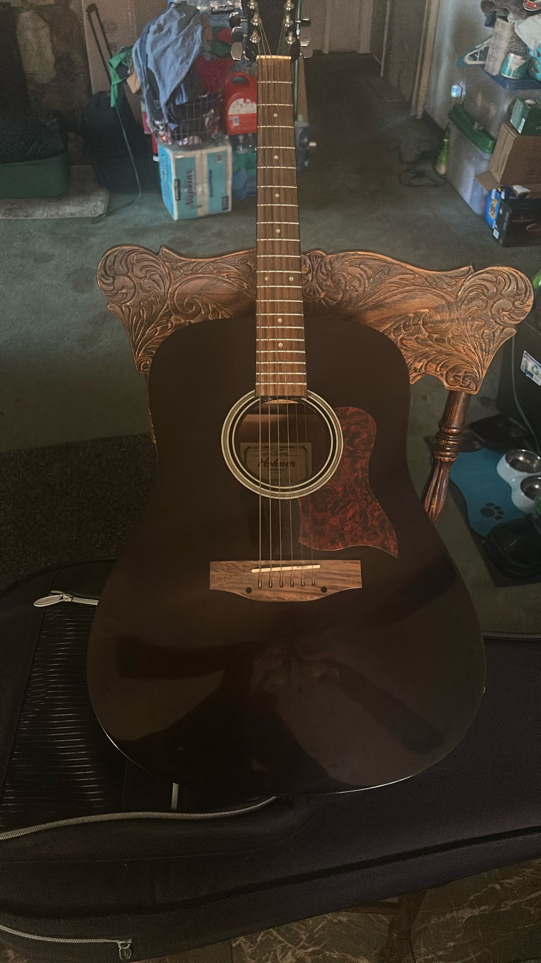 Hohner Guitar Model No. HW 300G- TBK