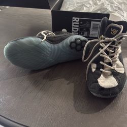 Free Wrestling Shoes