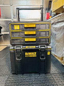 DeWalt ToughSystem 2.0 Tool Box with Drawer Unit