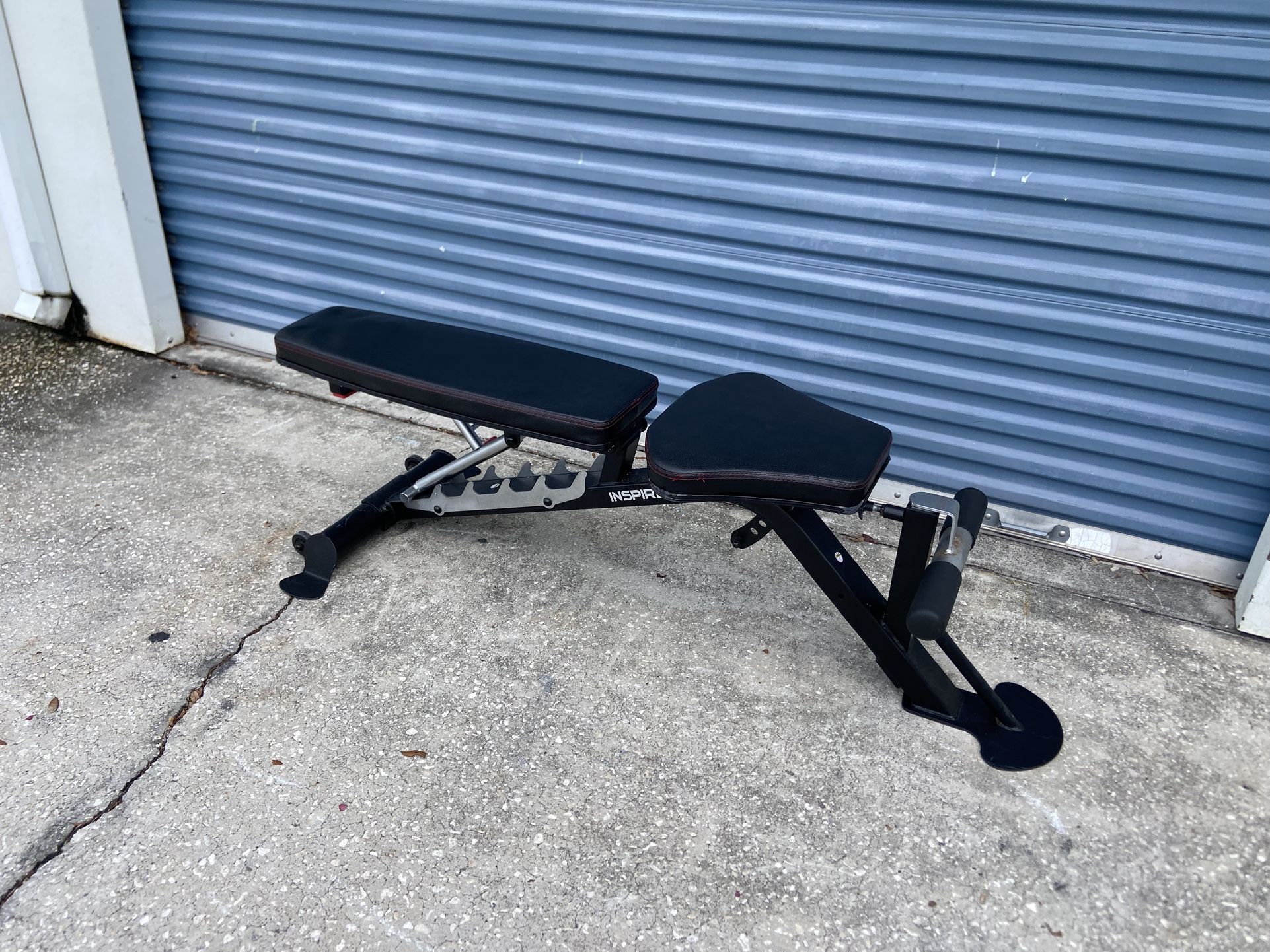 Adjustable Weight Bench