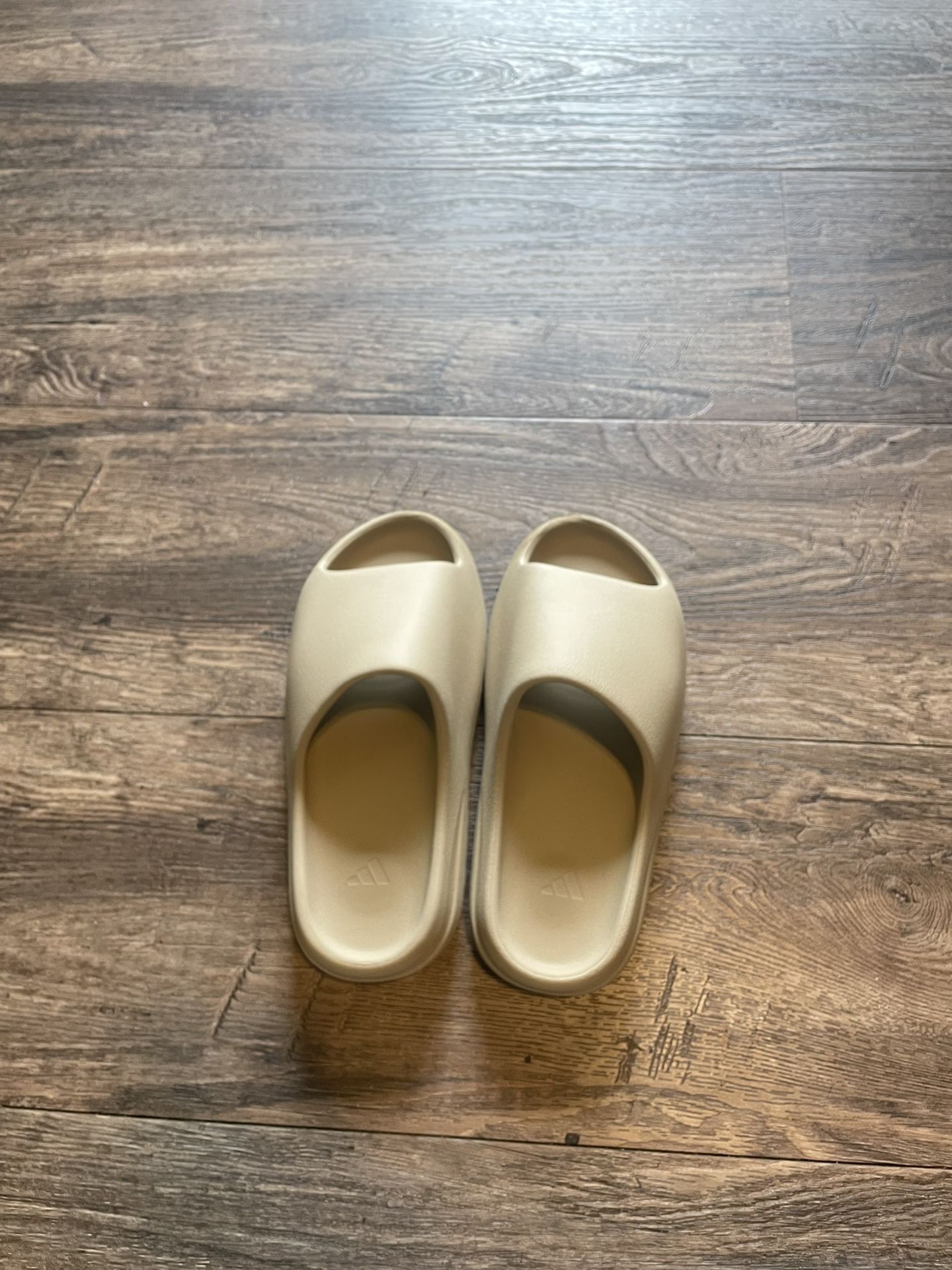 Adidas Yeezy Slides Cream
