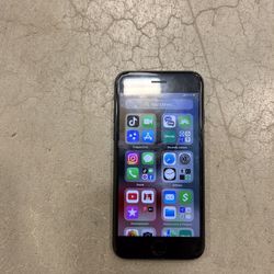 iPhone 7 With All Apps
