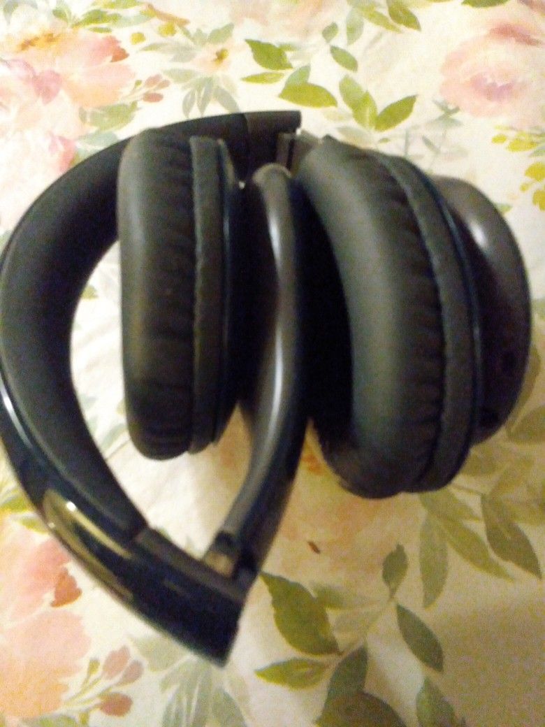 Bluetooth Headphones 🎧