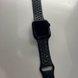 APPLE WATCH SE (GPS ) (2nd gen) 44mm LIKE NEW