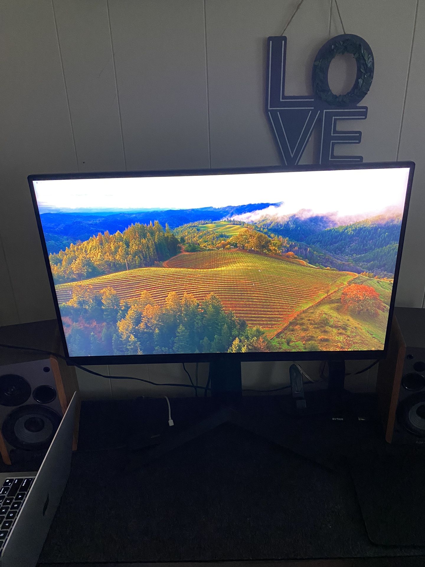 Lg 27” Ultragear HDR Gaming Monitor 