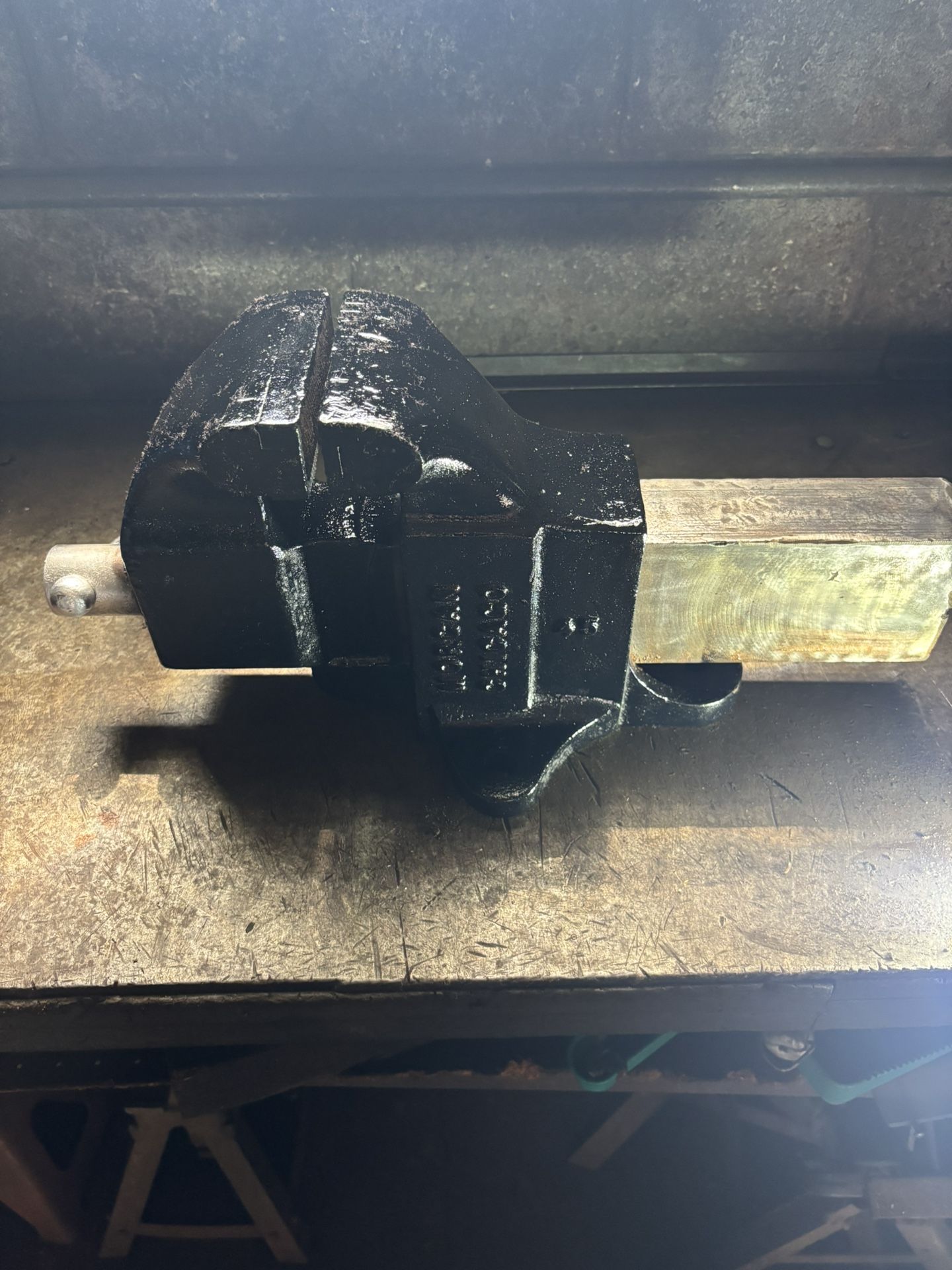 4 1/2” Morgan Chicago Heavy Duty Vise