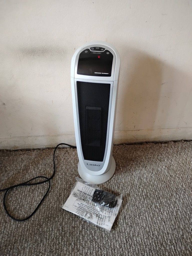 New Tower Heater With Remote Control 