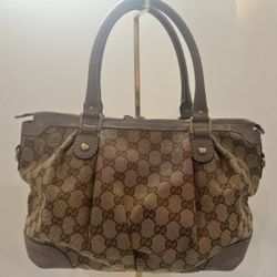 GUCCI GUCCI GUCCI 