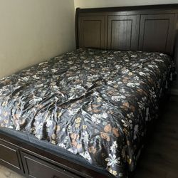Bed Set Queen Size