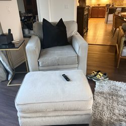 La Z Boy Meyer chair/ottoman