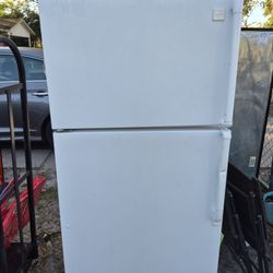 Frigidaire Fridge