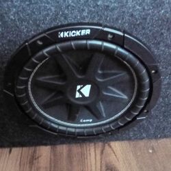 10in Kicker Competition Subwoofers In Custom Box 