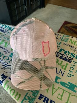 Women’s pink hooters baseball ⚾️ hat 🧢